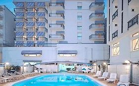 Hotel Arena Con Piscina